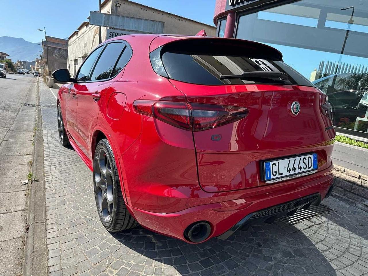 Alfa Romeo Alfa Romeo Stelvio usata, con active blind spot monitoring con rear cross path detection