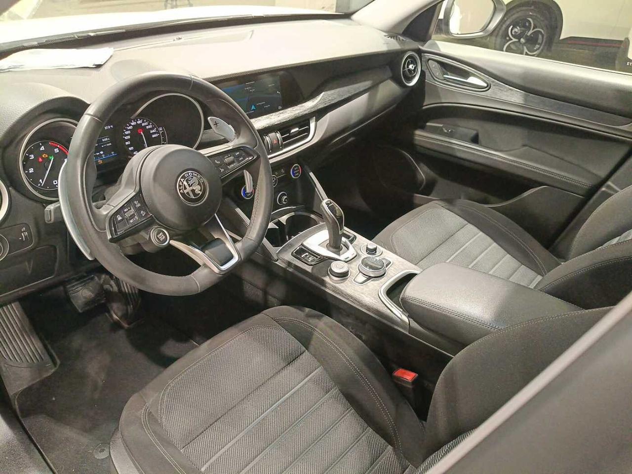 Alfa Romeo Alfa Romeo Stelvio usata, con 5 porte