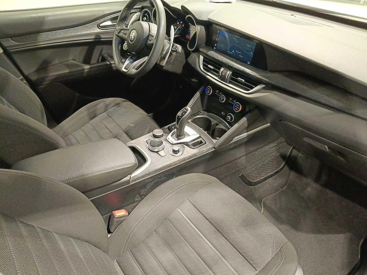 Alfa Romeo Alfa Romeo Stelvio usata, con 5 sedili