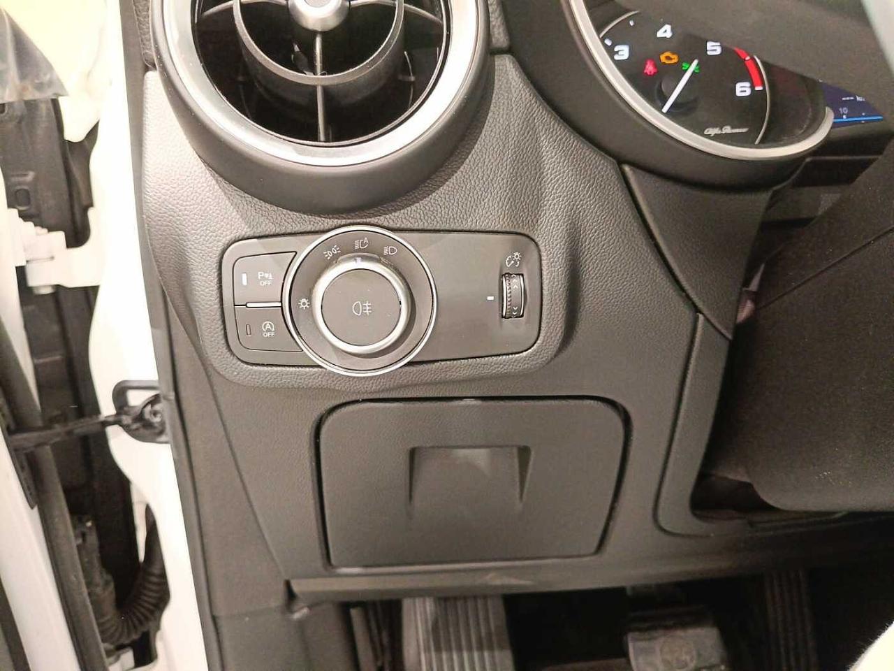Alfa Romeo Alfa Romeo Stelvio usata, con bluetooth
