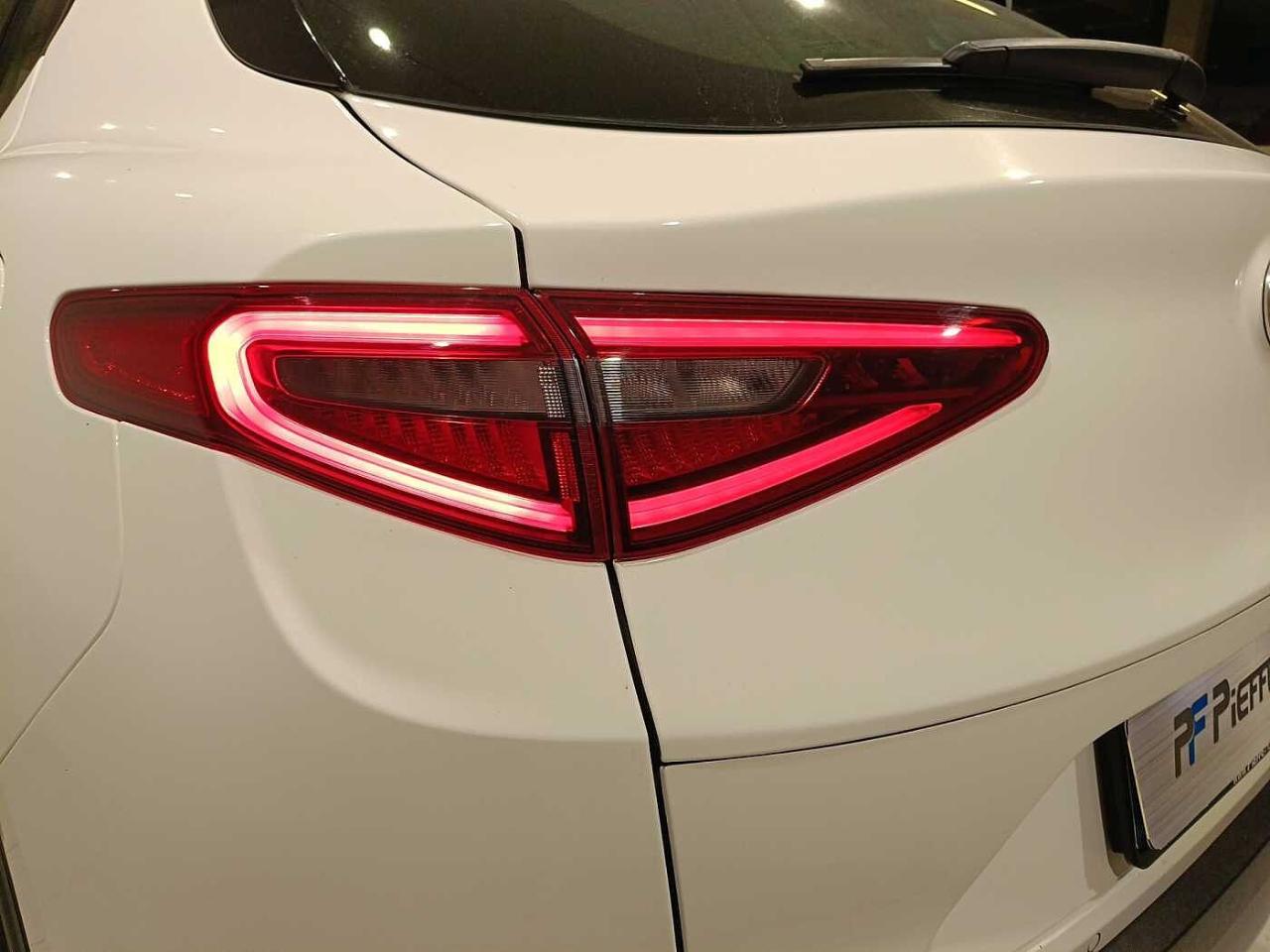 Alfa Romeo Alfa Romeo Stelvio usata, con coppia motore: 1750