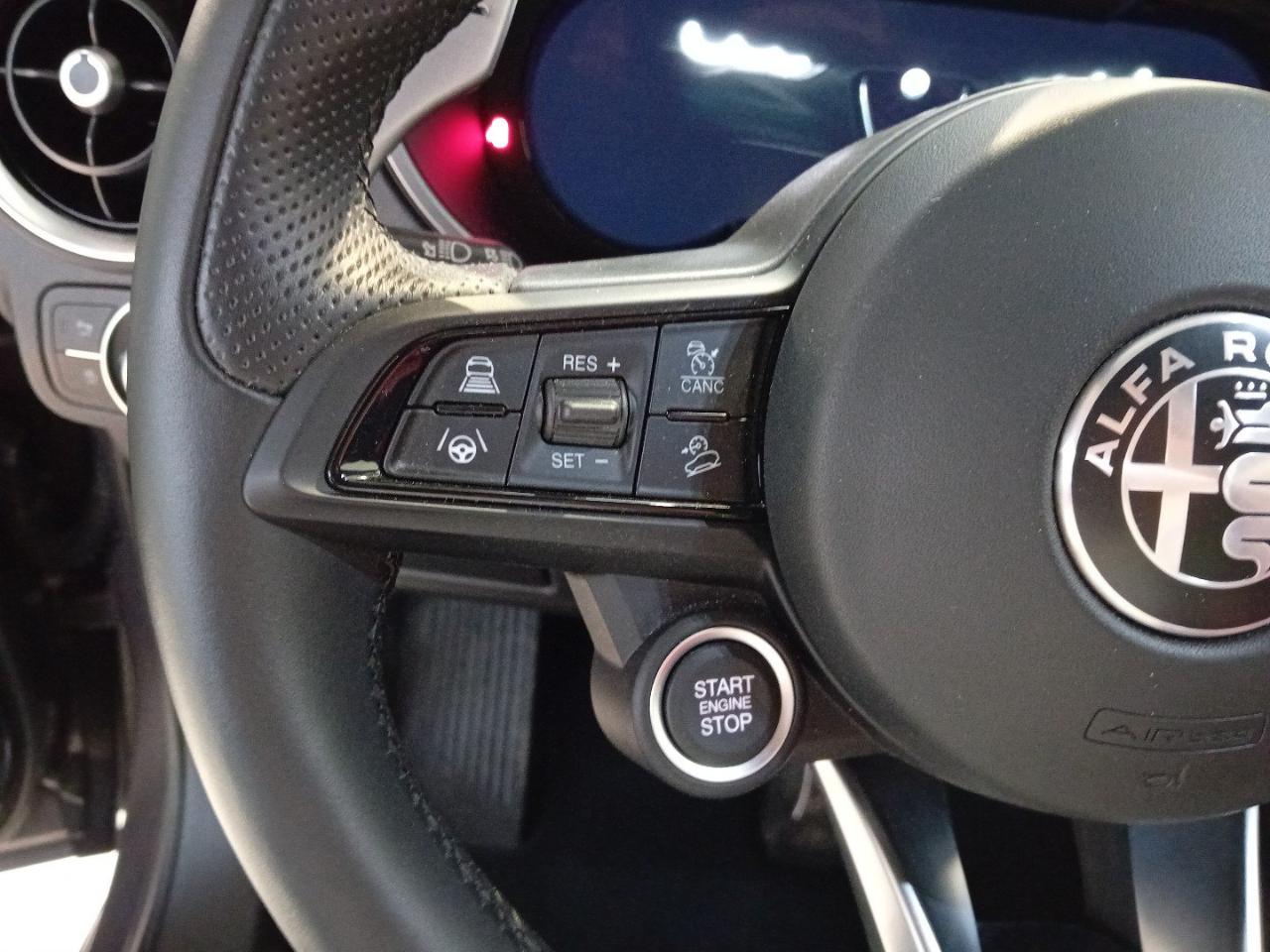 Alfa Romeo Alfa Romeo Stelvio usata, con start/stop automatico