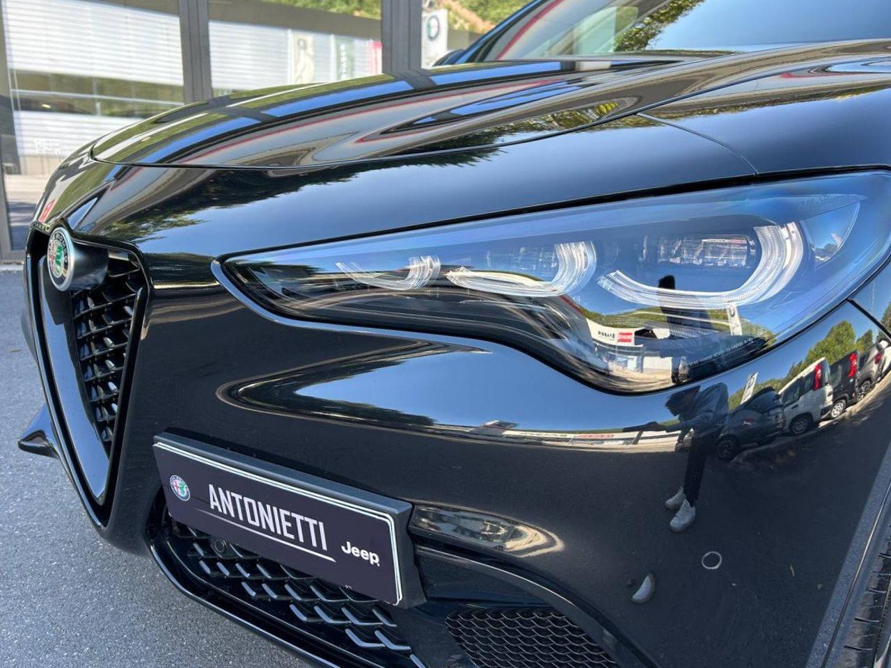 Alfa Romeo Alfa Romeo Stelvio usata, con chiusura centralizzata