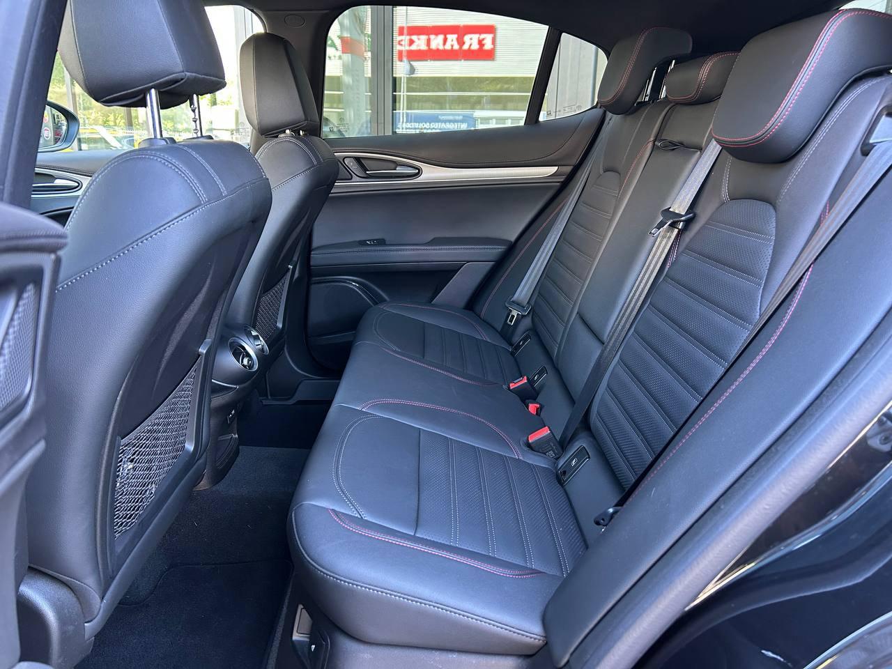 Alfa Romeo Alfa Romeo Stelvio usata, con pacchetto sportivo