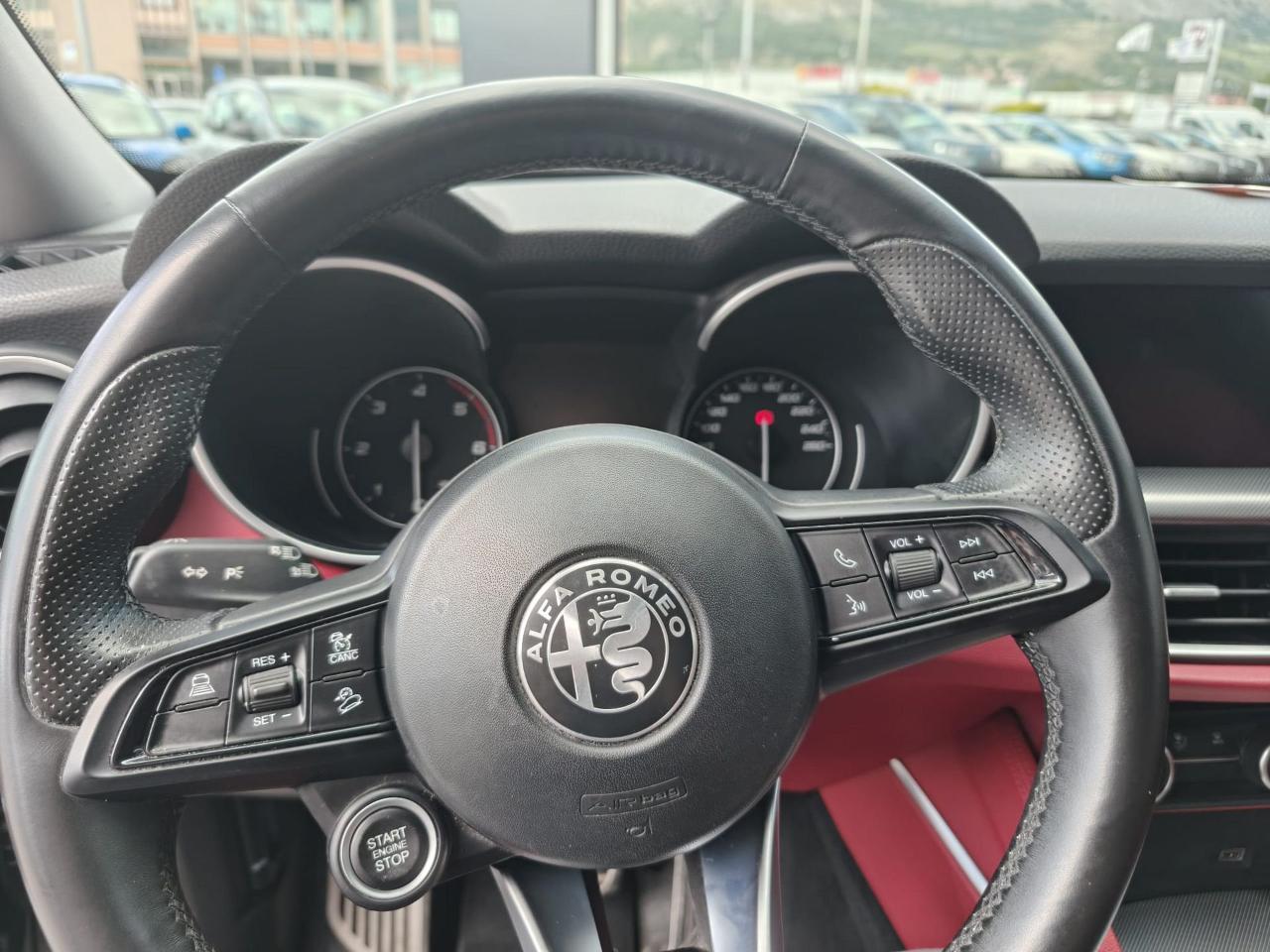 Alfa Romeo Alfa Romeo Stelvio usata, con start/stop automatico