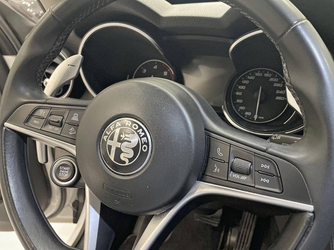 Alfa Romeo Alfa Romeo Stelvio usata, con airbag laterale anteriore