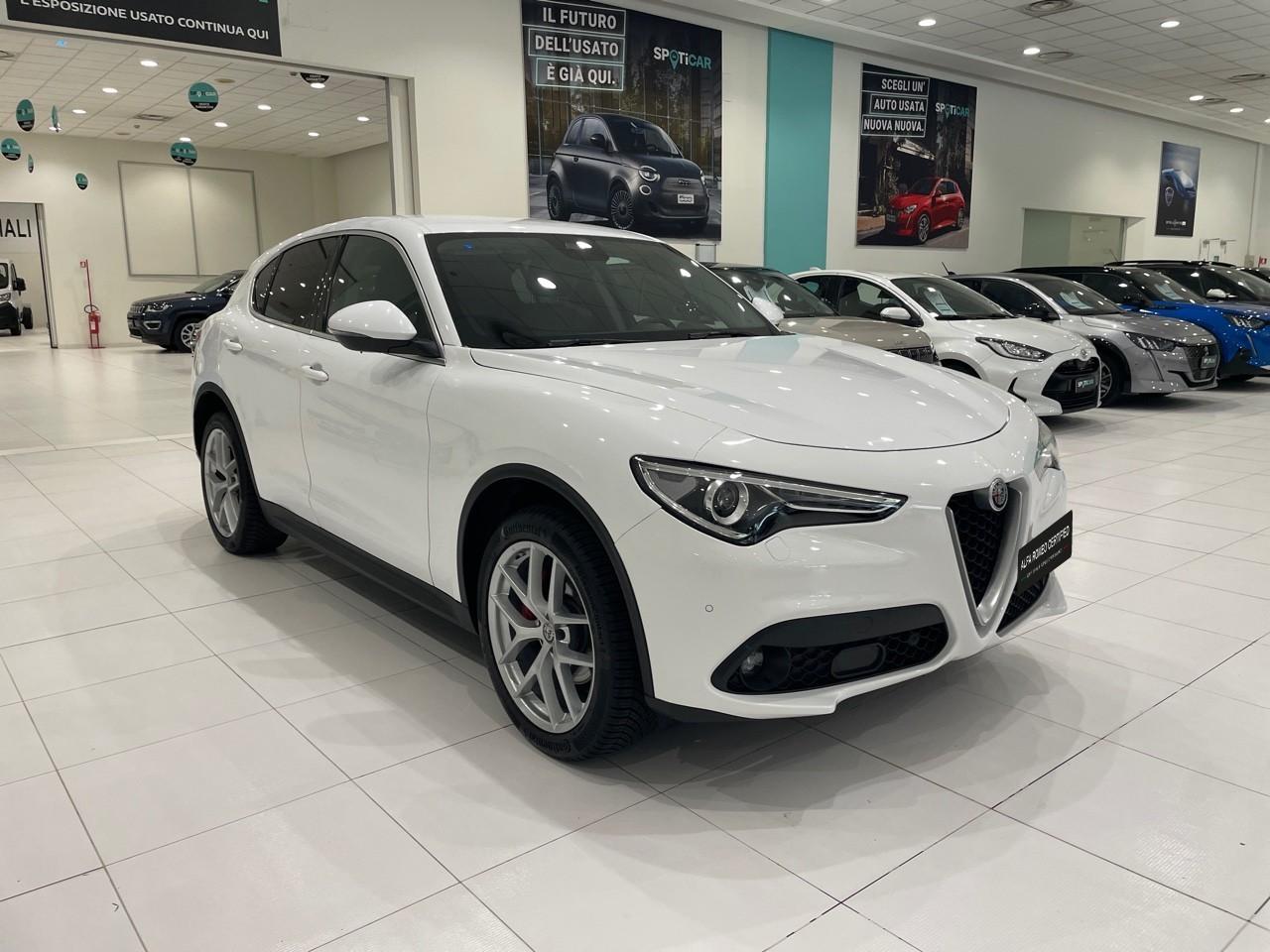 Alfa Romeo Alfa Romeo Stelvio usata, con avviso superamento corsia