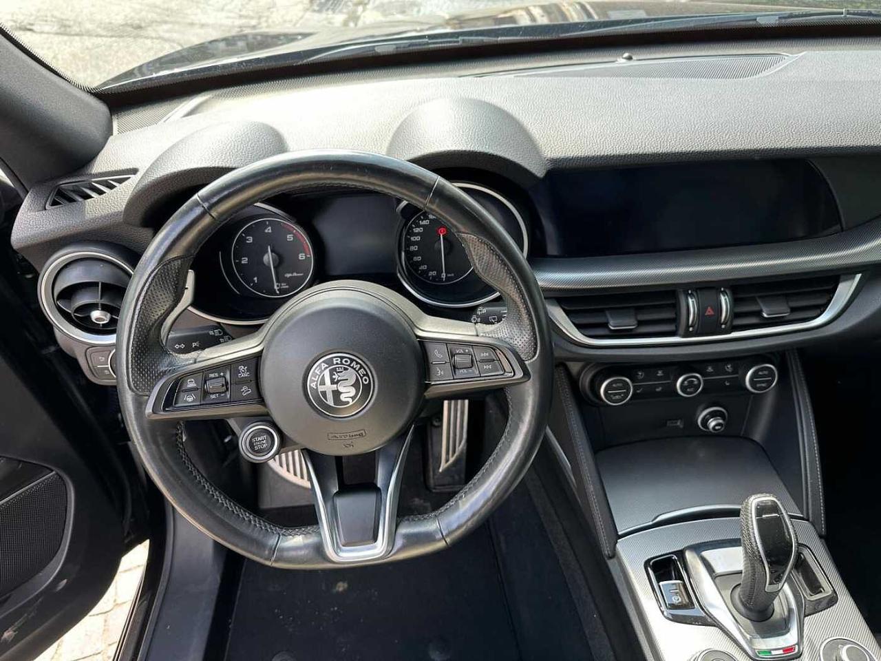 Alfa Romeo Alfa Romeo Stelvio usata, con batticalcagno in alluminio