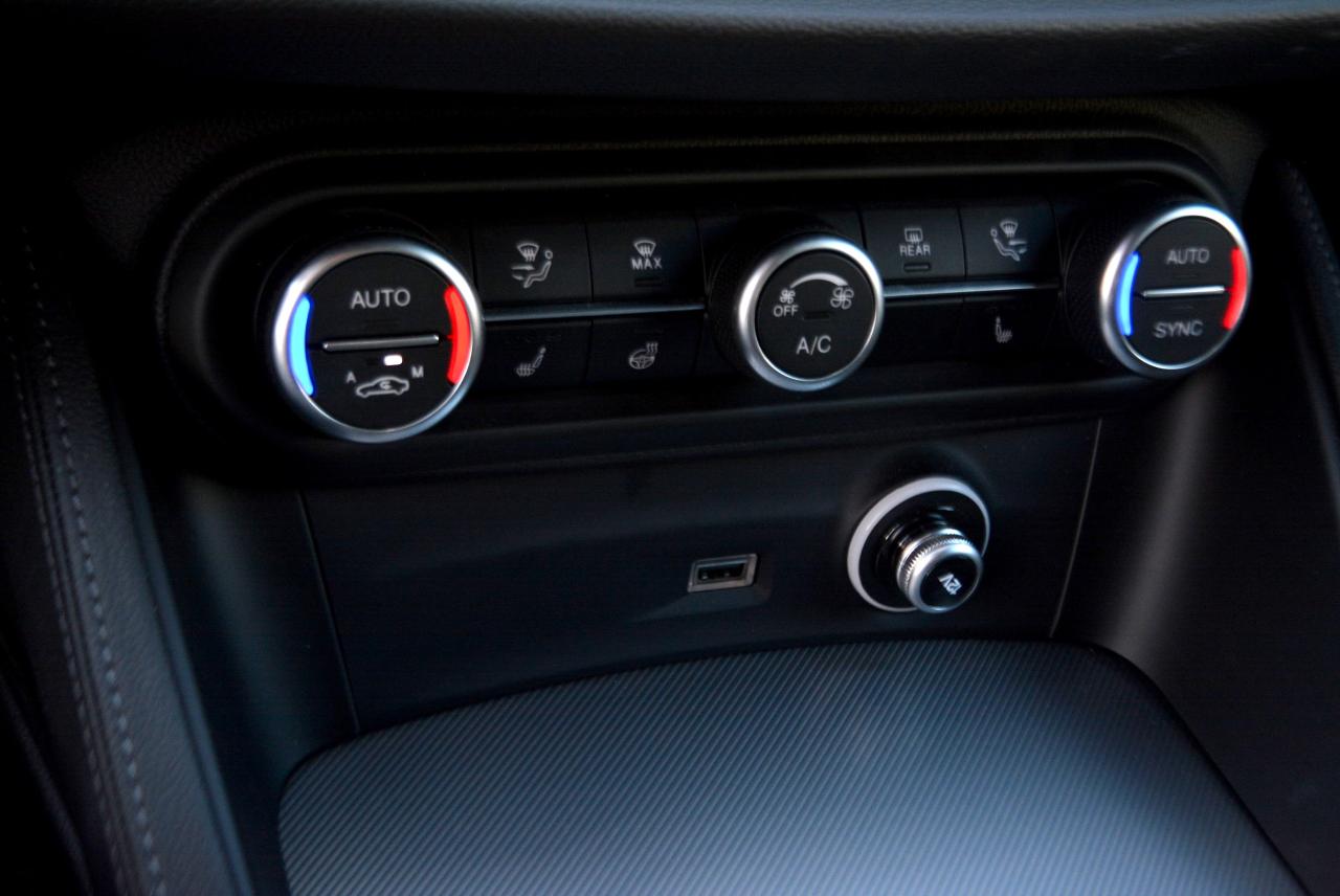 Alfa Romeo Alfa Romeo Stelvio usata, con climatizzatore