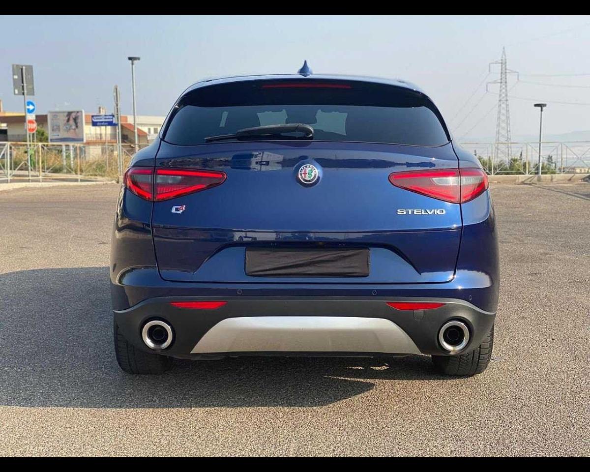 Alfa Romeo Alfa Romeo Stelvio usata, con 5 porte