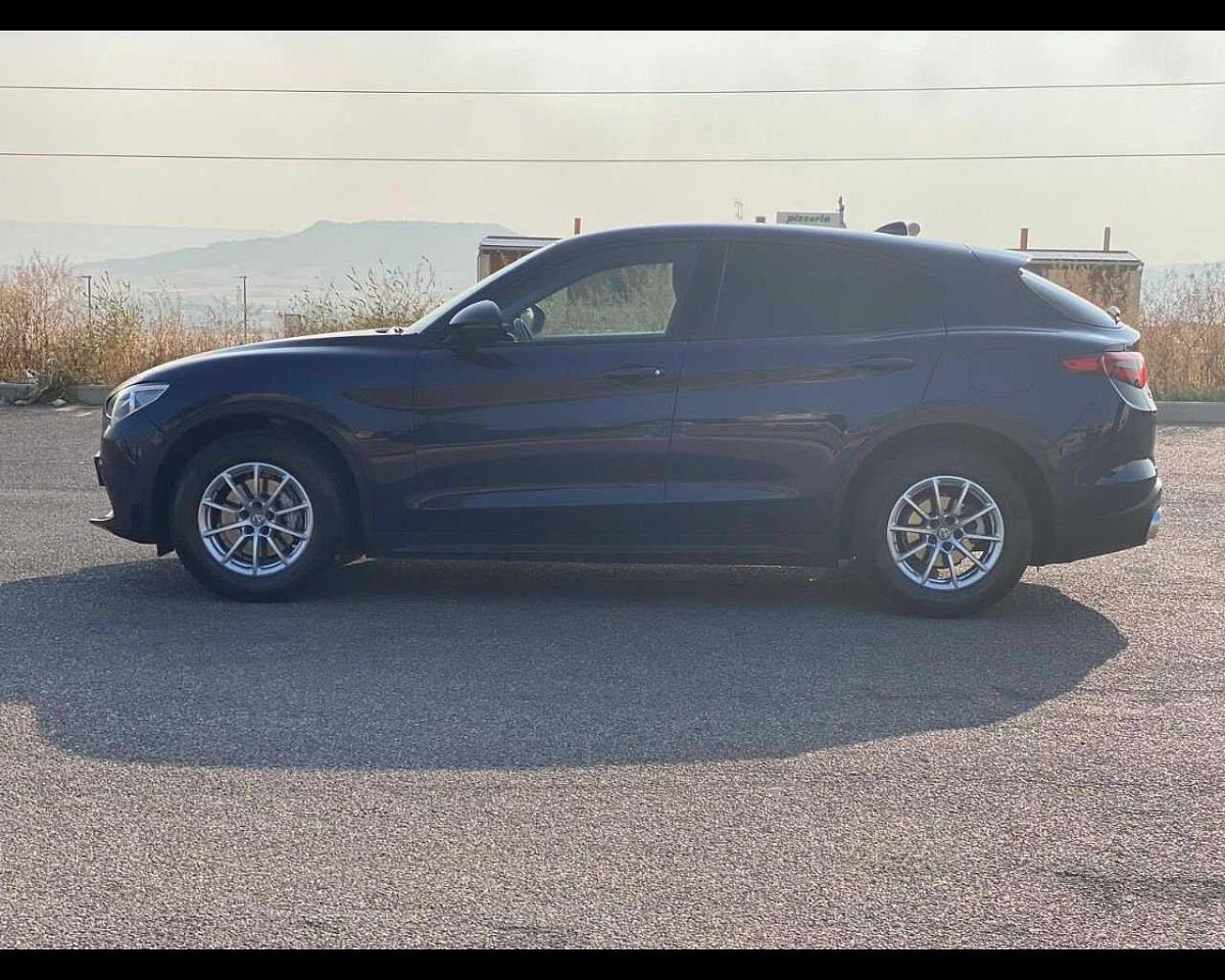 Alfa Romeo Alfa Romeo Stelvio usata, con chiusura centralizzata