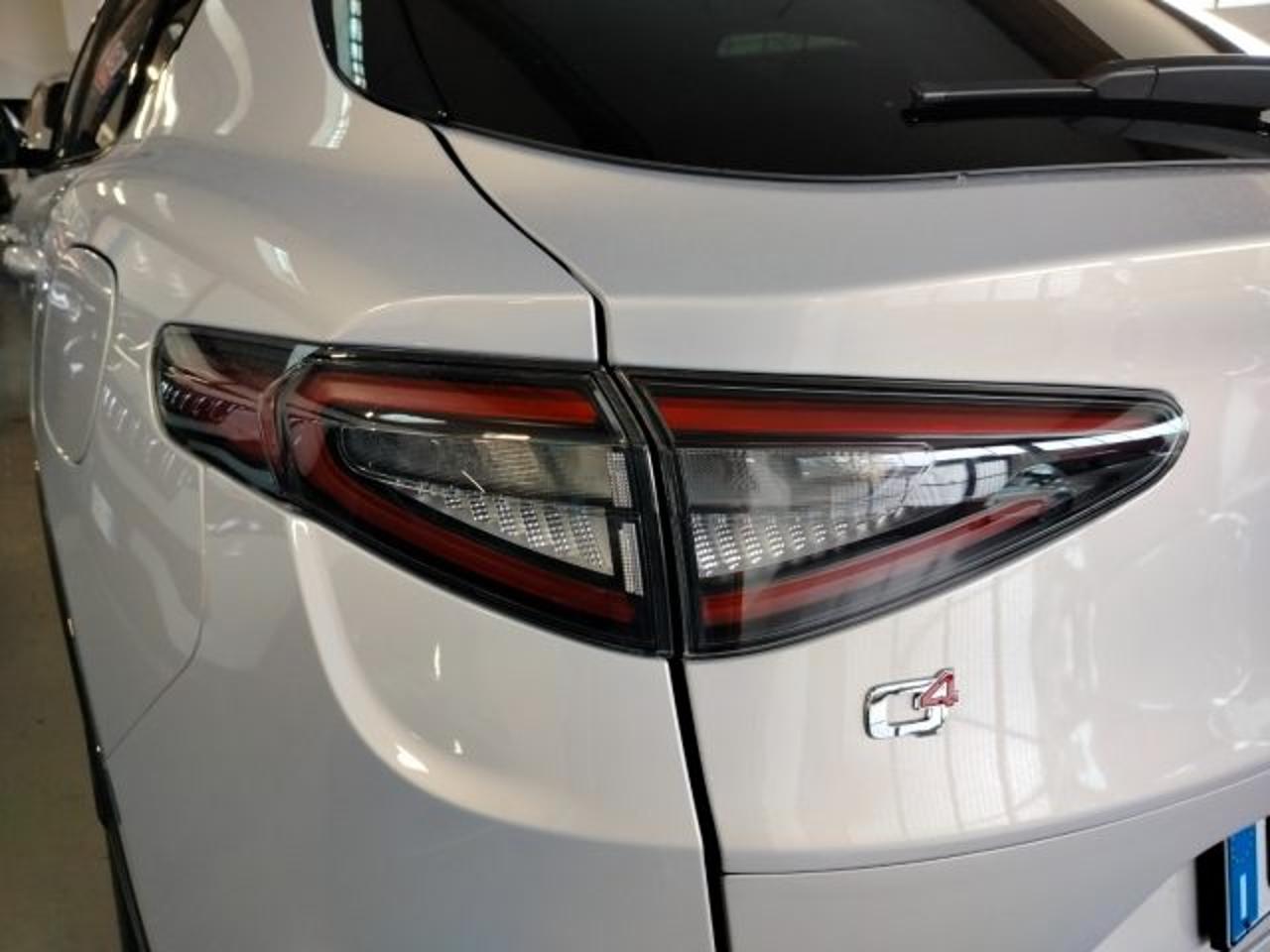 Alfa Romeo Alfa Romeo Stelvio usata, con navigatore
