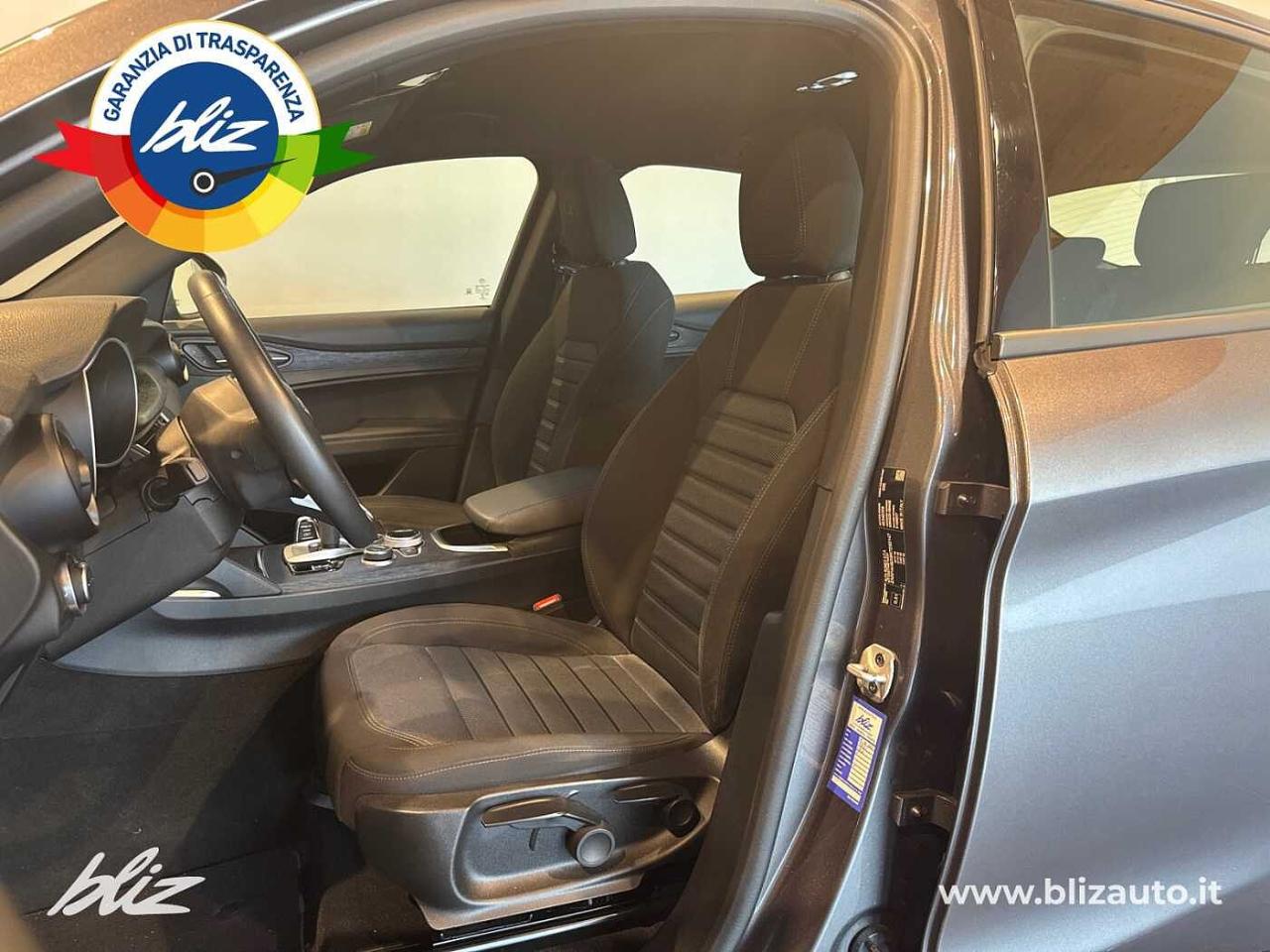 Alfa Romeo Alfa Romeo Stelvio usata, con 4 cilindri