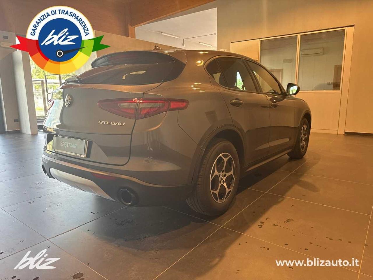 Alfa Romeo Alfa Romeo Stelvio usata 14