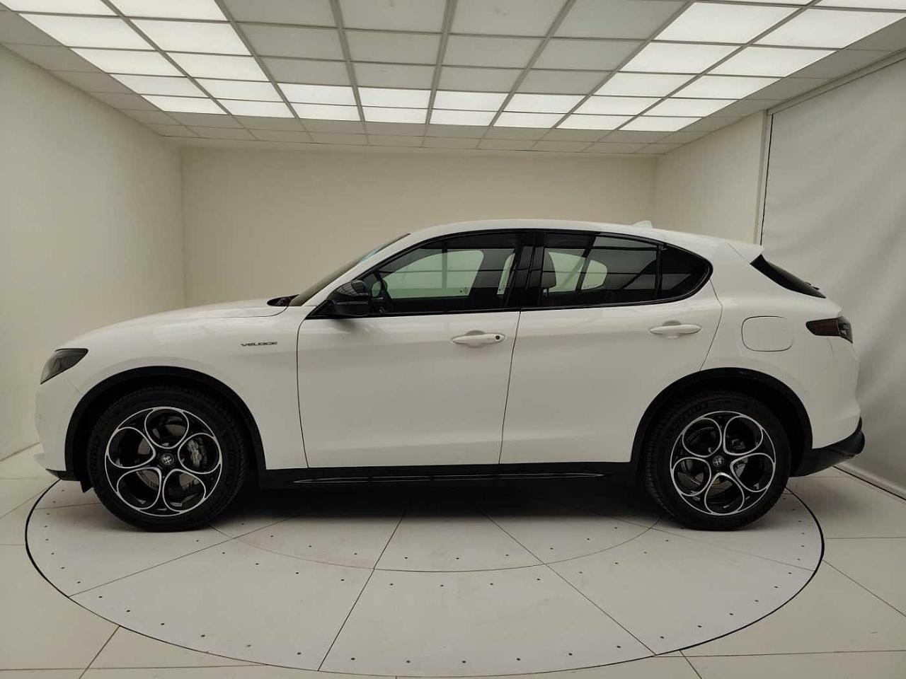 Alfa Romeo Alfa Romeo Stelvio usata, con radio mp3