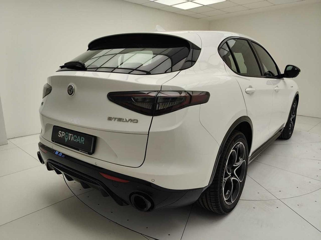 Alfa Romeo Alfa Romeo Stelvio usata, con sedile sportivo