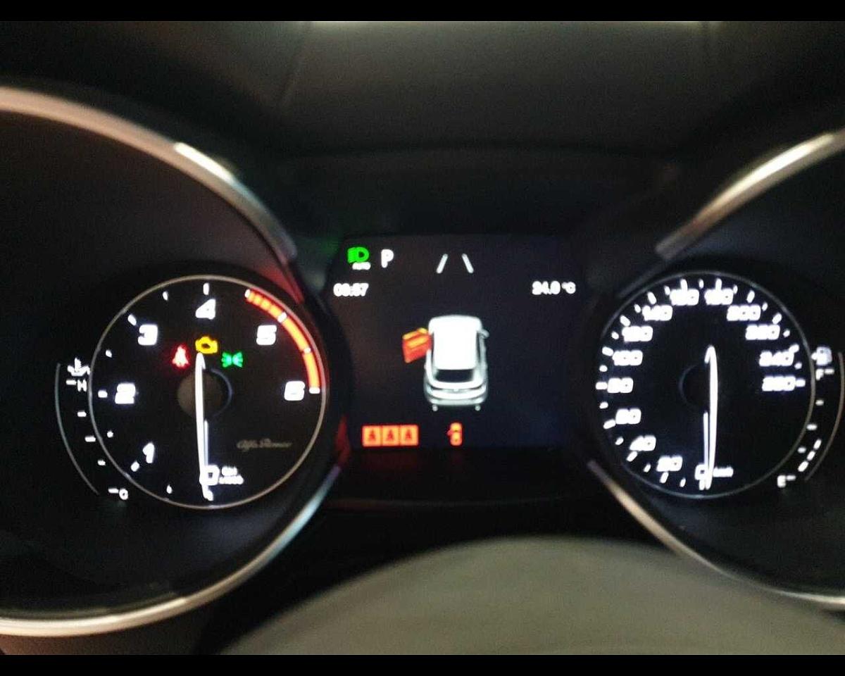 Alfa Romeo Alfa Romeo Stelvio usata, con cruise control