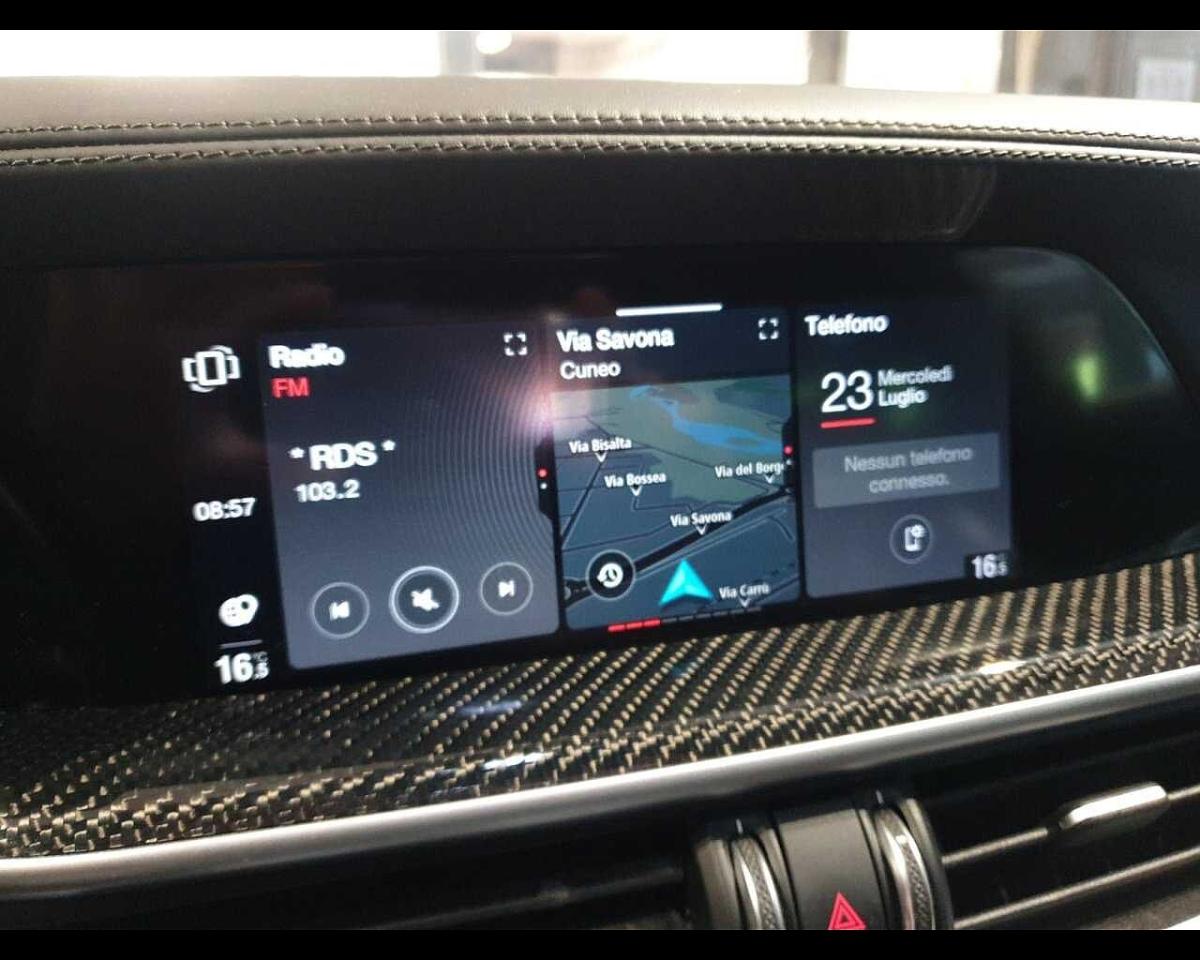 Alfa Romeo Alfa Romeo Stelvio usata, con interno grigio