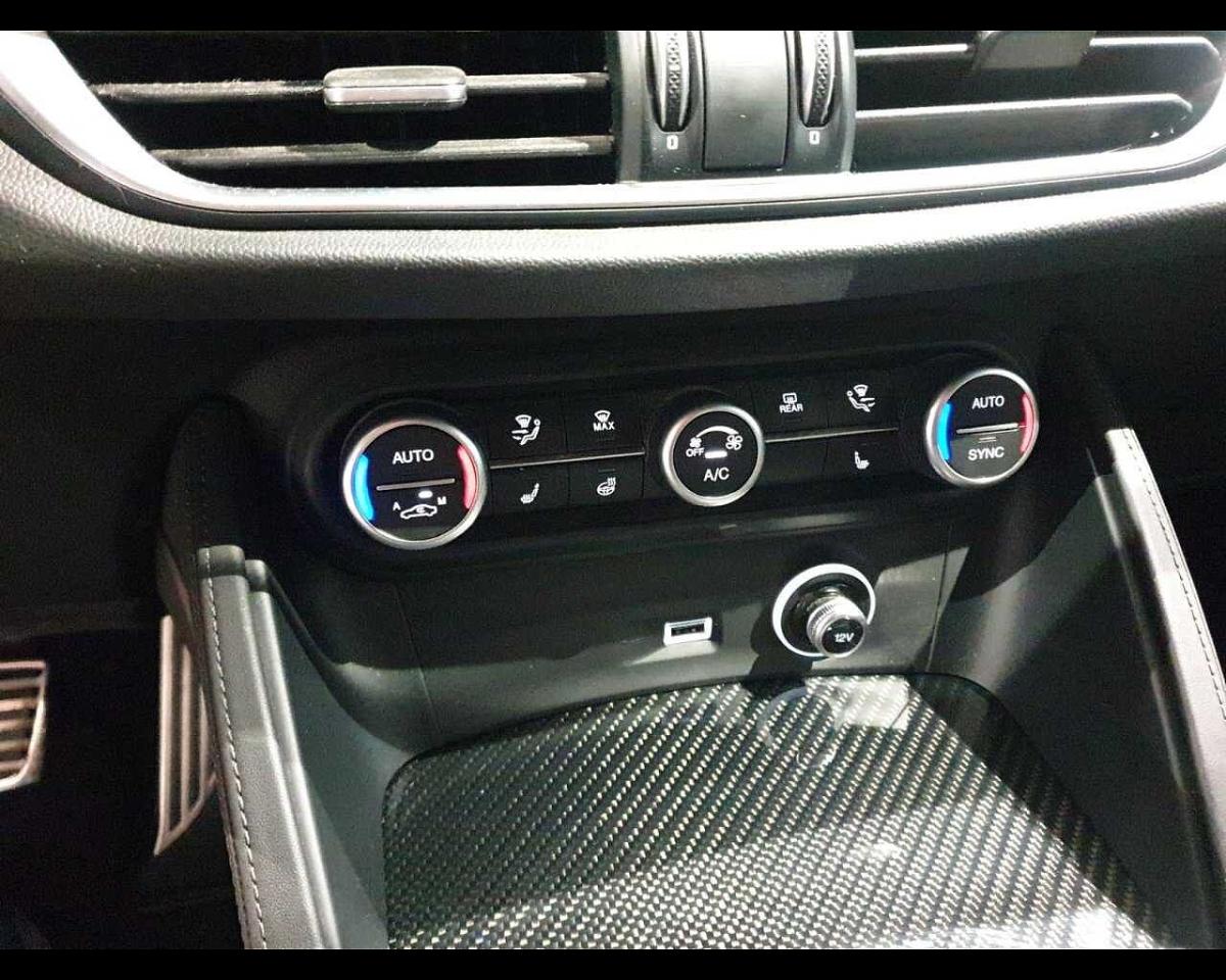 Alfa Romeo Alfa Romeo Stelvio usata, con sistema di navigazione