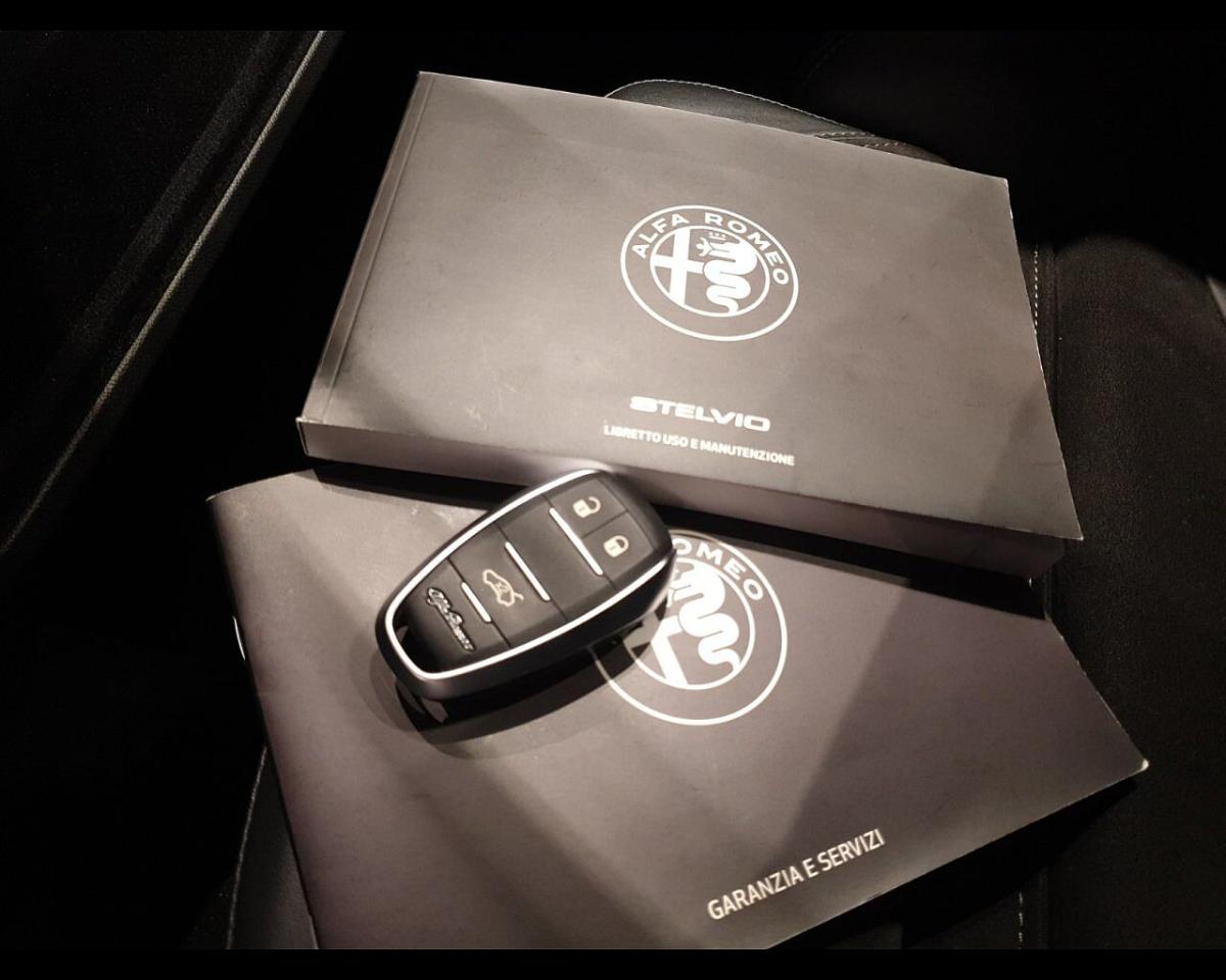 Alfa Romeo Alfa Romeo Stelvio usata 16