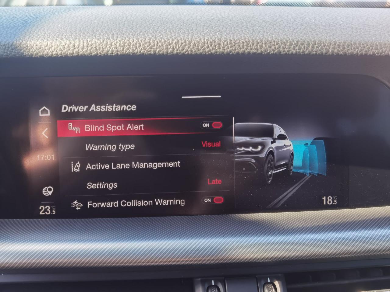 Alfa Romeo Alfa Romeo Stelvio usata, con chiusura centralizzata