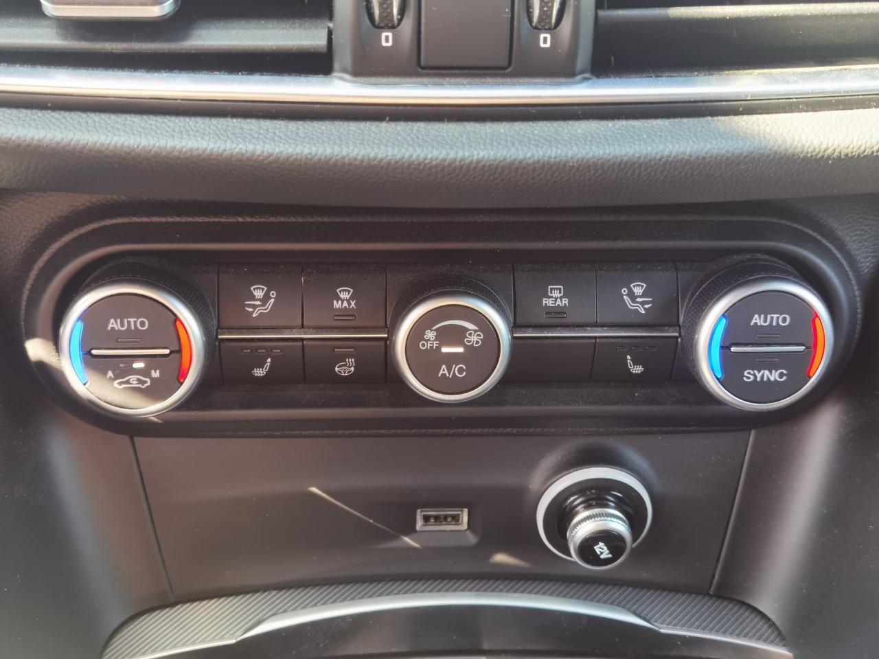 Alfa Romeo Alfa Romeo Stelvio usata, con pacchetto sportivo