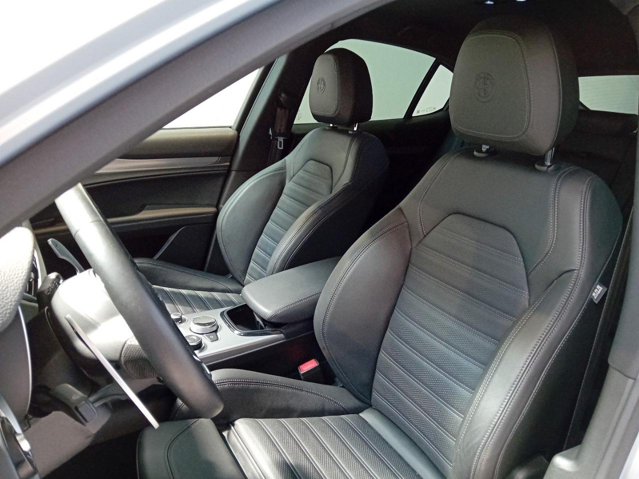 Alfa Romeo Alfa Romeo Stelvio usata 23