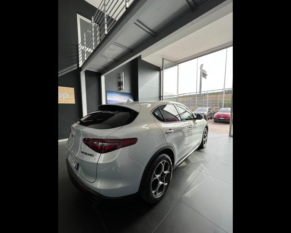 Alfa Romeo Alfa Romeo Stelvio usata, con immobilizzatore elettronico