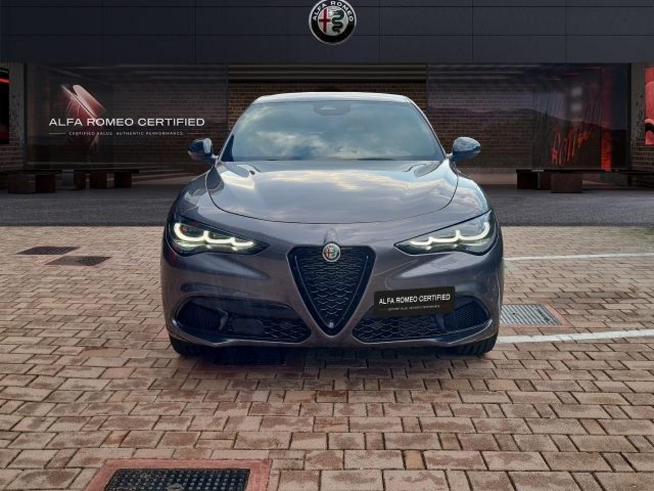 Alfa Romeo Alfa Romeo Stelvio usata, con sedili sportivi