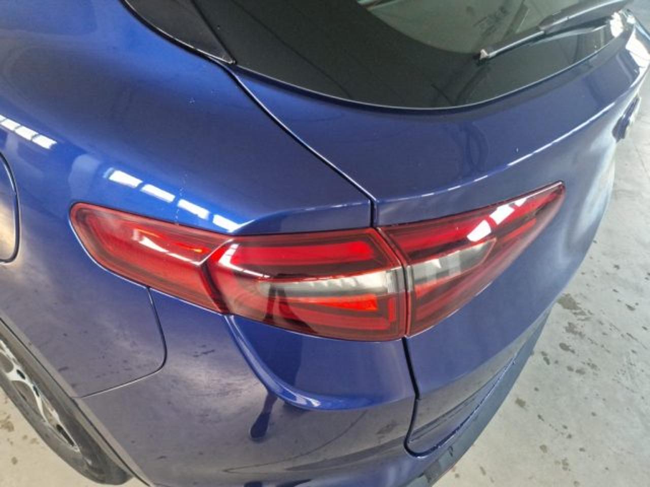 Alfa Romeo Alfa Romeo Stelvio usata, con fari xenon