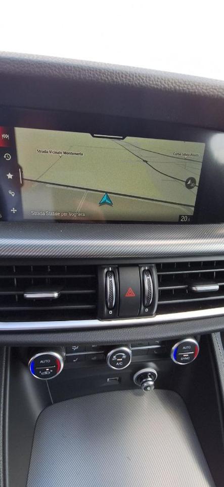 Alfa Romeo Alfa Romeo Stelvio usata, con radio cd e mp3