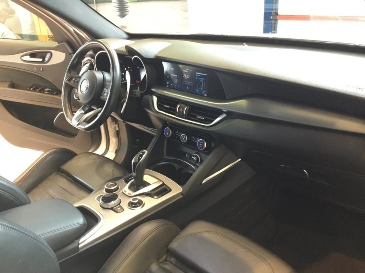 Alfa Romeo Alfa Romeo Stelvio usata, con climatizzatore