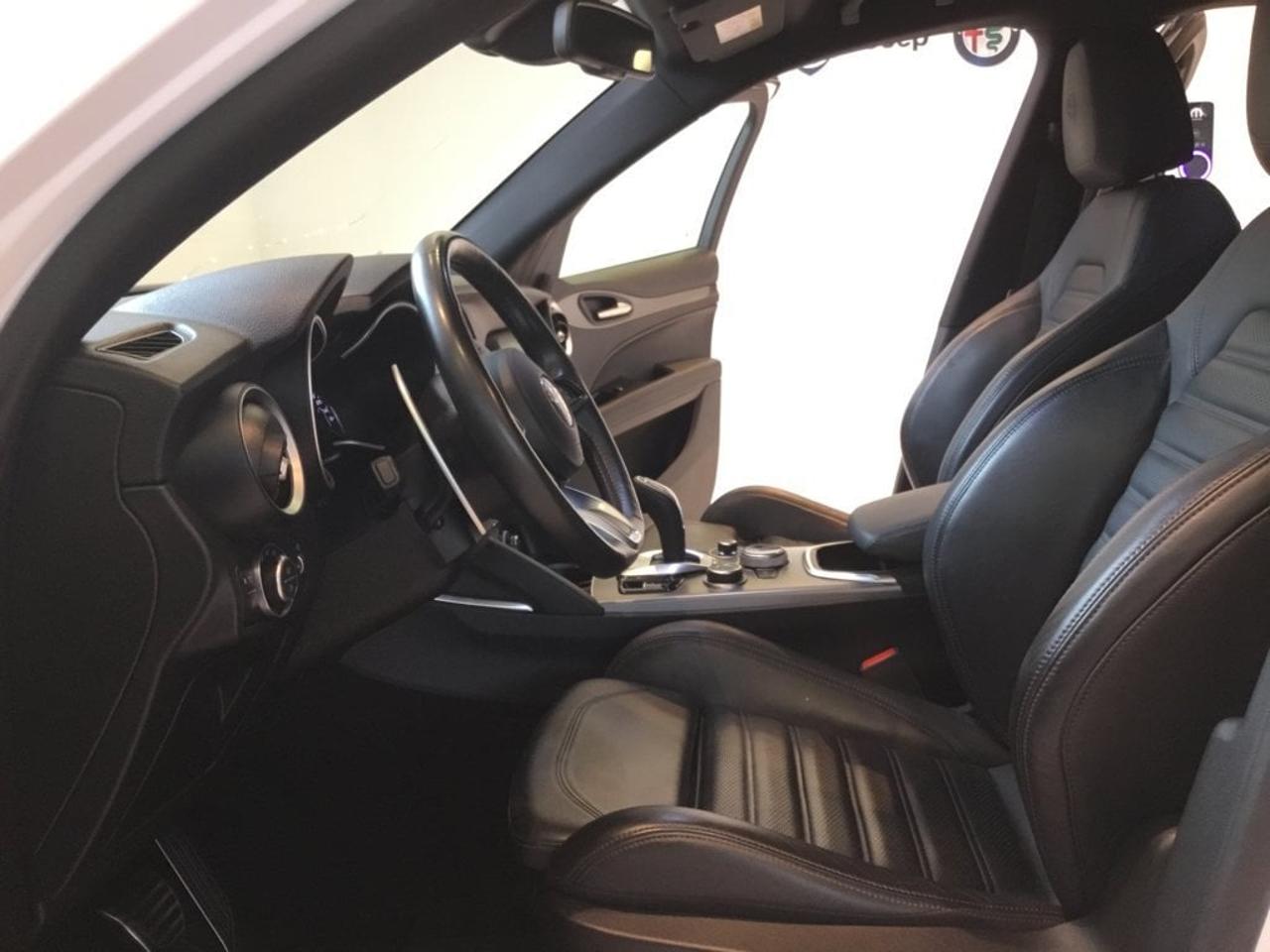 Alfa Romeo Alfa Romeo Stelvio usata, con start/stop automatico