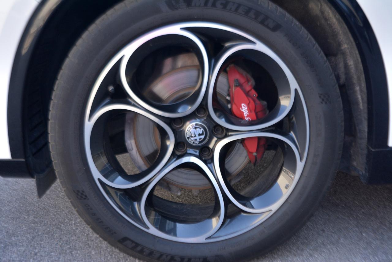 Alfa Romeo Alfa Romeo Stelvio usata, con sedili sportivi