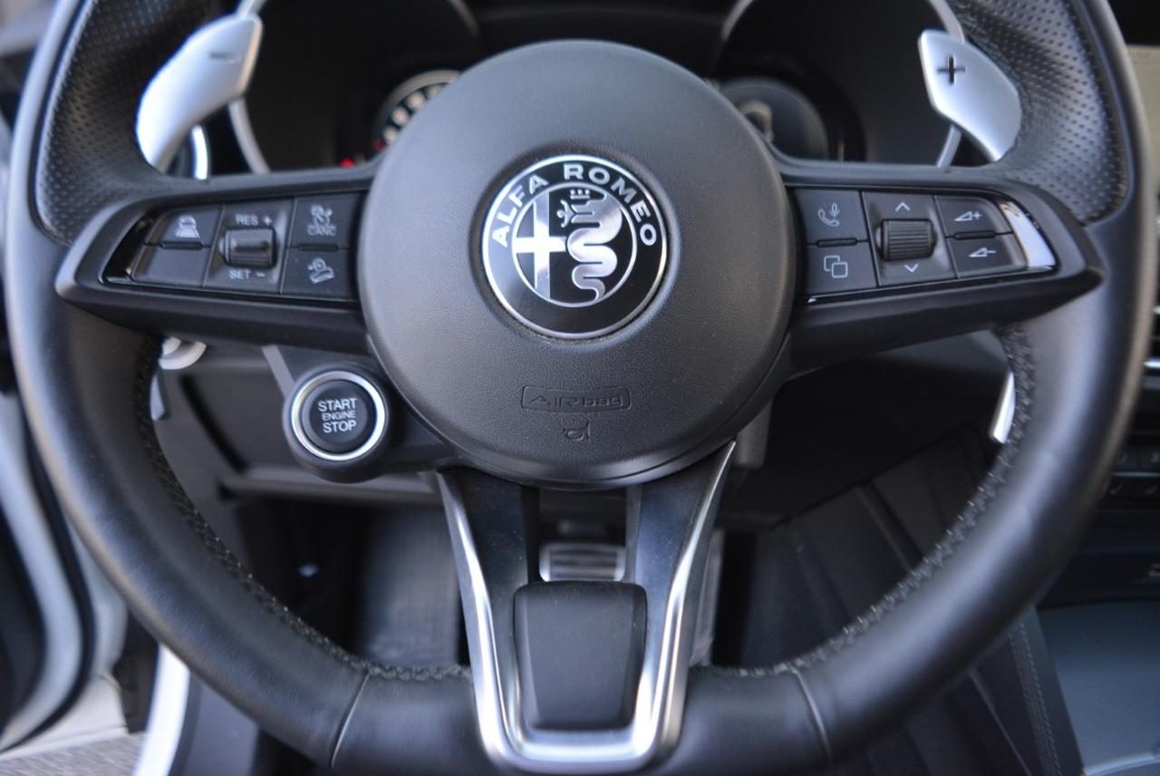 Alfa Romeo Alfa Romeo Stelvio usata, con start/stop automatico