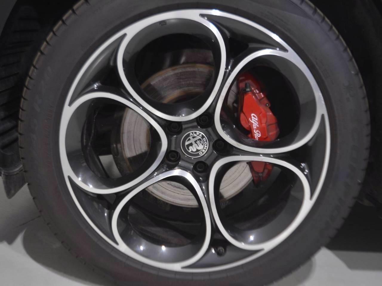 Alfa Romeo Alfa Romeo Stelvio usata, con sedili sportivi