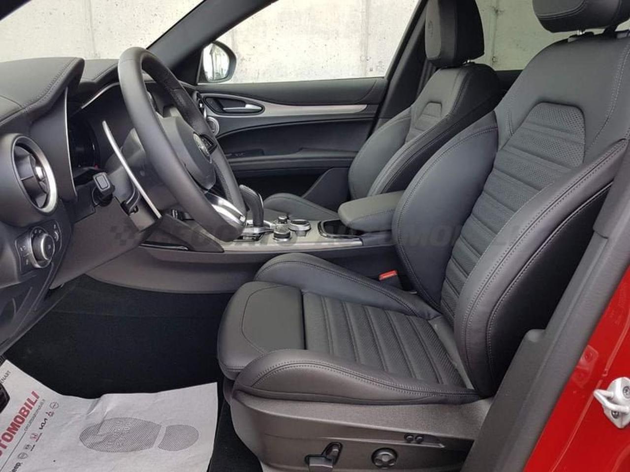Alfa Romeo Alfa Romeo Stelvio usata, con navigatore
