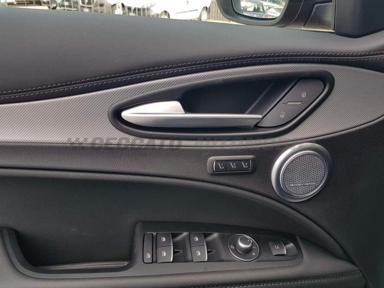 Alfa Romeo Alfa Romeo Stelvio usata, con pacchetto sportivo