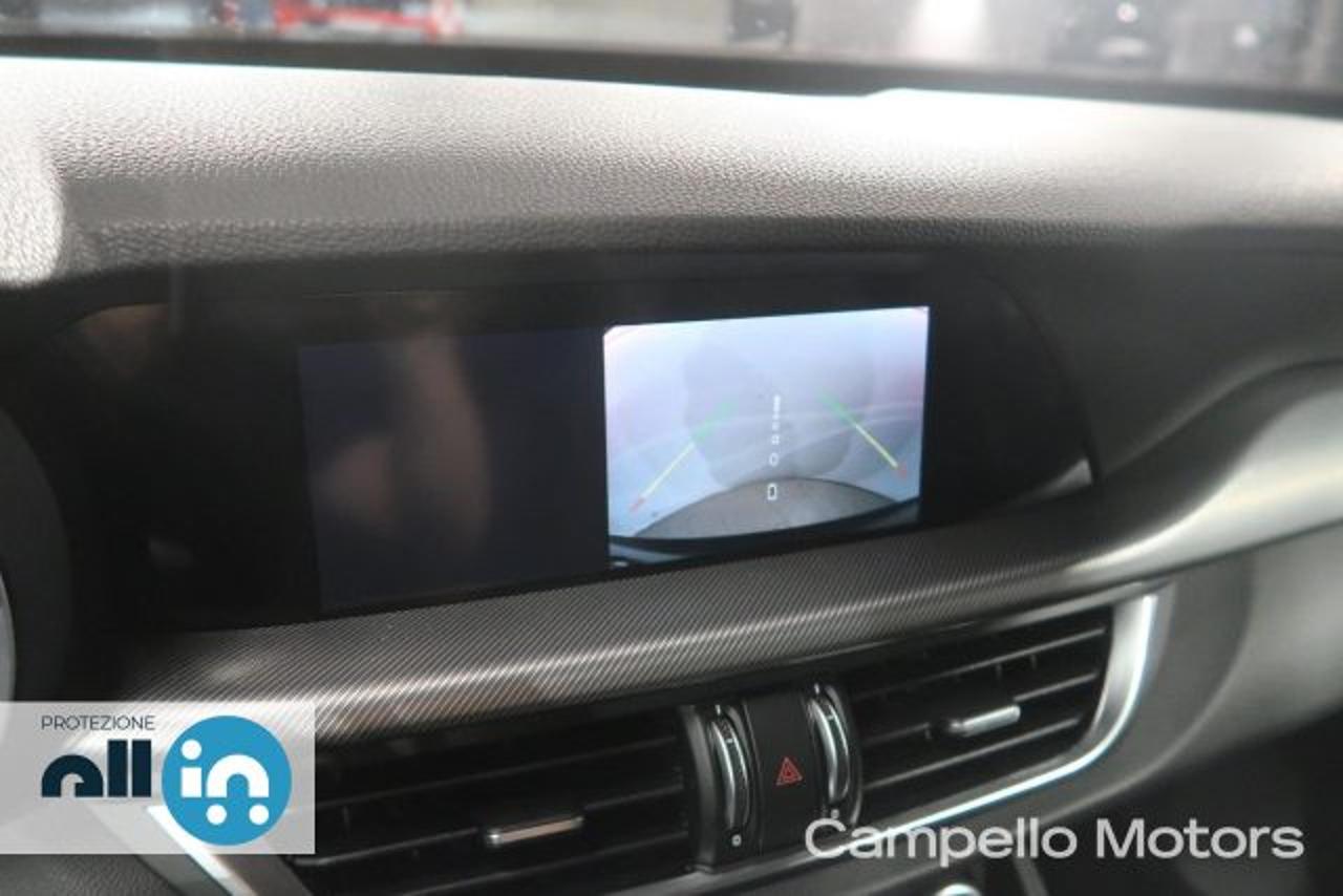 Alfa Romeo Alfa Romeo Stelvio usata 2