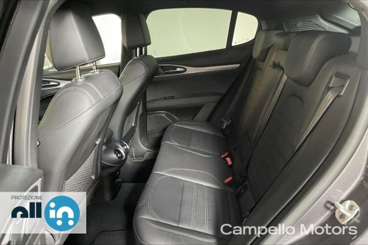 Alfa Romeo Alfa Romeo Stelvio usata 15