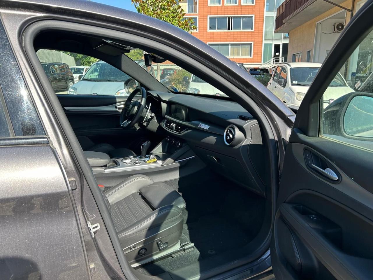 Alfa Romeo Alfa Romeo Stelvio usata 25