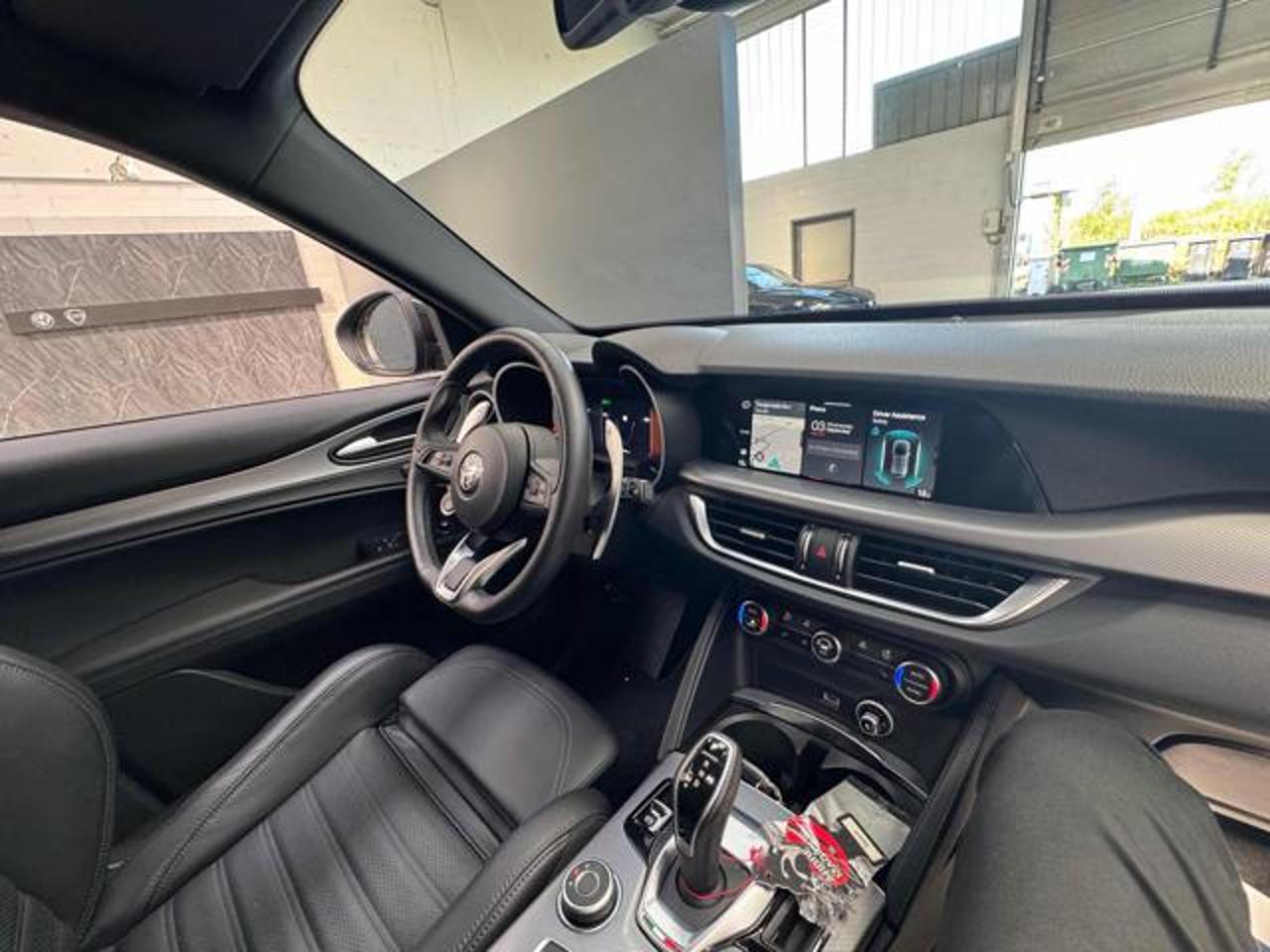 Alfa Romeo Alfa Romeo Stelvio usata, con airbag