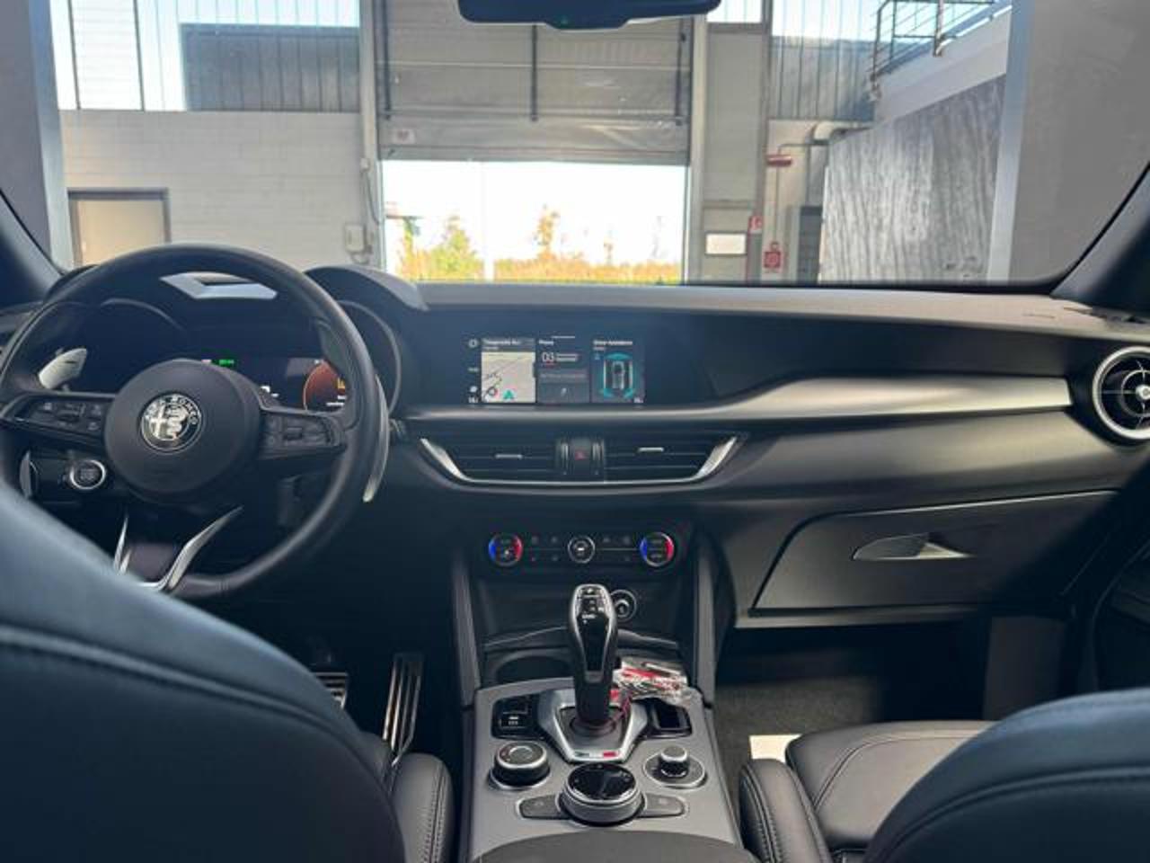 Alfa Romeo Alfa Romeo Stelvio usata, con cerchi in lega
