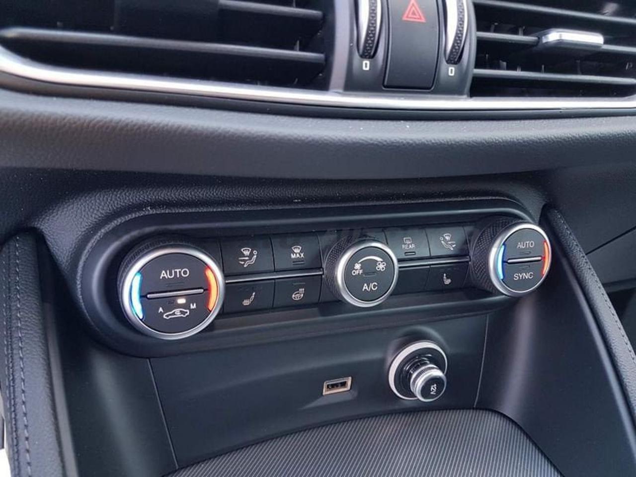 Alfa Romeo Alfa Romeo Stelvio usata, con cruise control