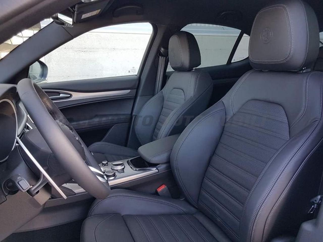 Alfa Romeo Alfa Romeo Stelvio usata, con pacchetto sportivo