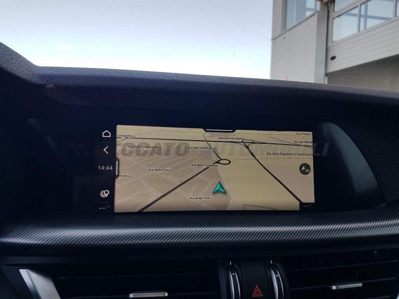 Alfa Romeo Alfa Romeo Stelvio usata 24
