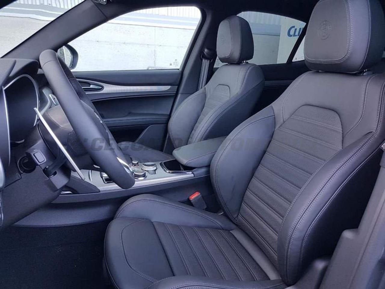 Alfa Romeo Alfa Romeo Stelvio usata, con pacchetto sportivo