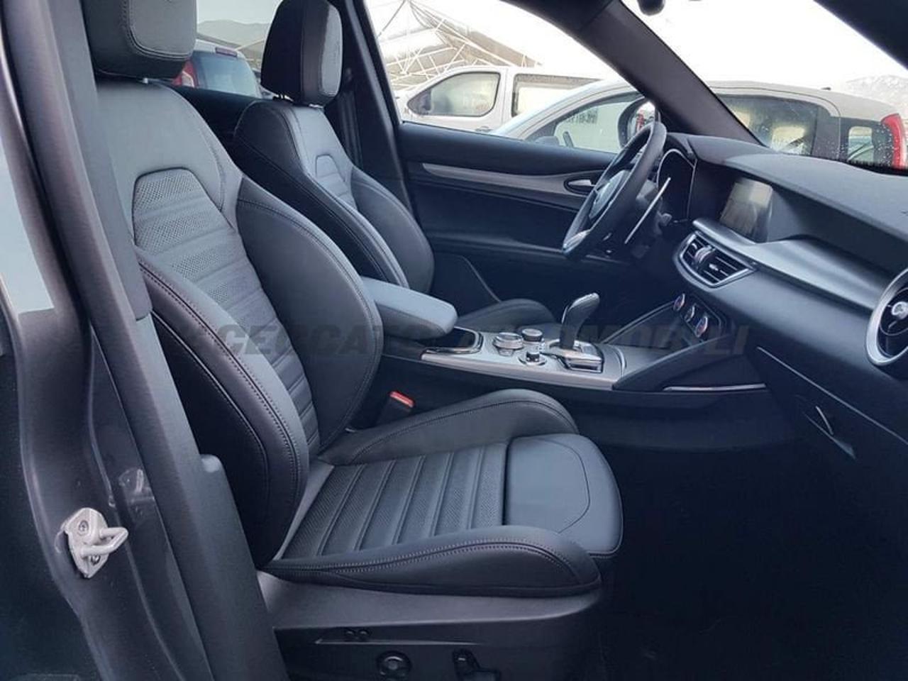 Alfa Romeo Alfa Romeo Stelvio usata 17