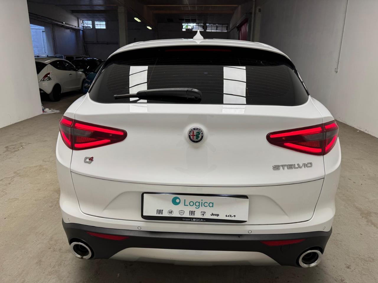 Alfa Romeo Alfa Romeo Stelvio usata, con cerchi in lega