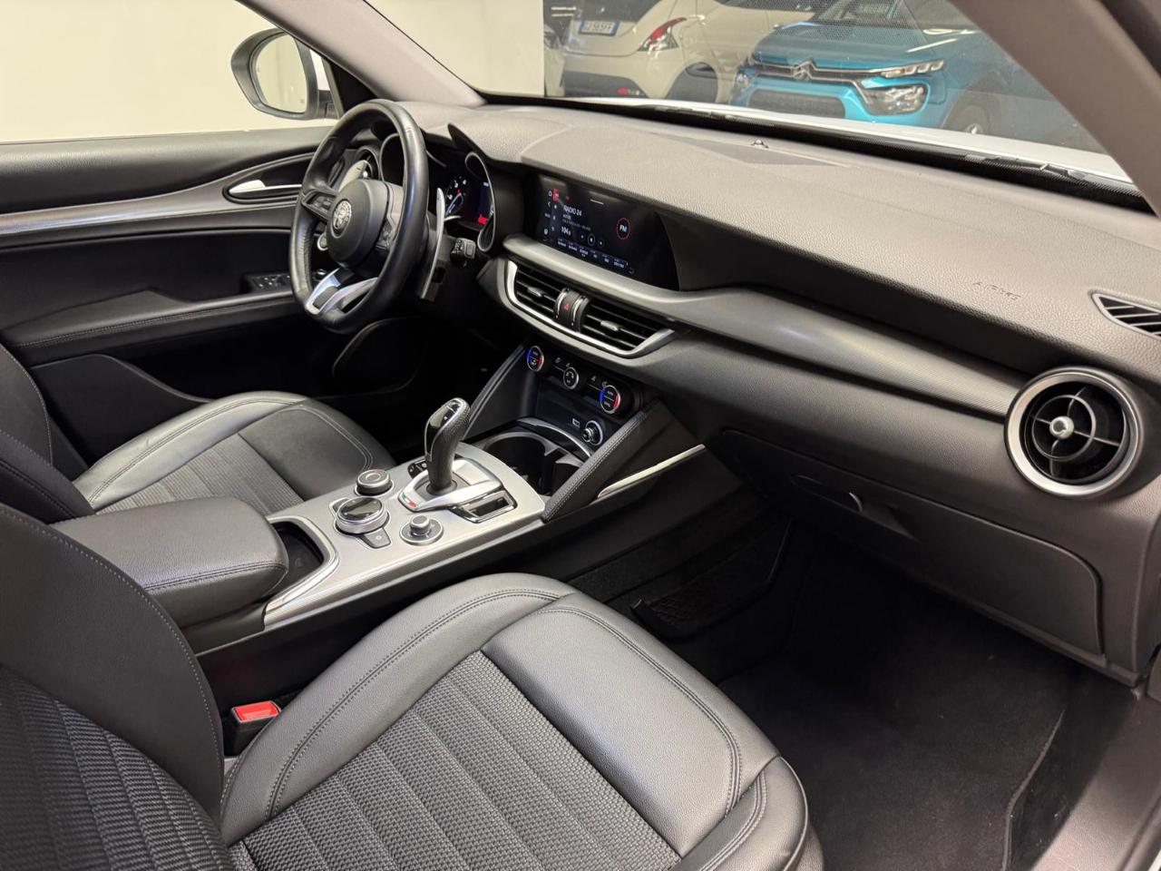 Alfa Romeo Alfa Romeo Stelvio usata 5